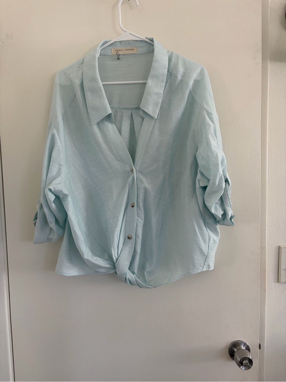 Market & Spruce Light Blue Button-Front Twist Hem Blouse